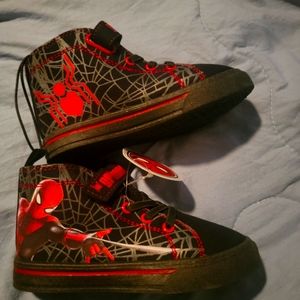 Spiderman sneakers CVS Red and black Size: 10M